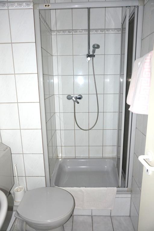 Artus Hotel Dusseldorf Ngoại thất bức ảnh