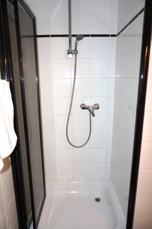 Artus Hotel Dusseldorf Ngoại thất bức ảnh